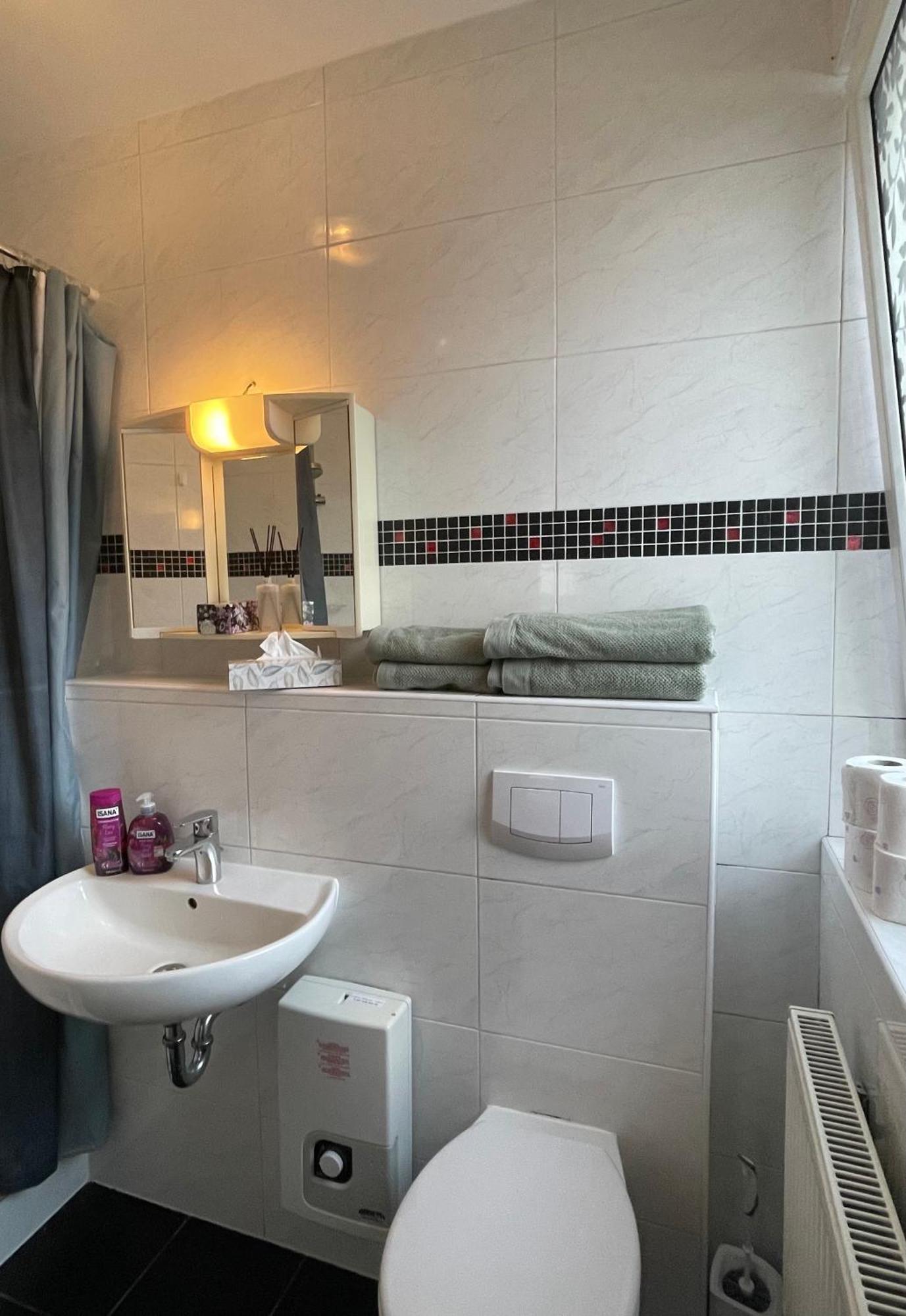 Hotel Shelby Apartments Garbsen Eksteriør billede